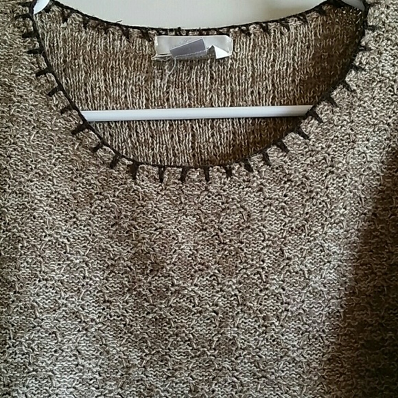 Top - Picture 2 of 4